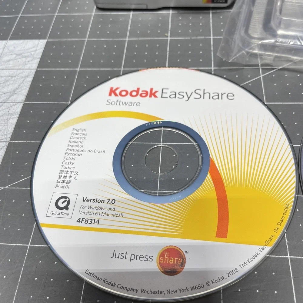 Kodak EasyShare C633 6.1MP Digital Camera - Silver camera only‎ parts or repair